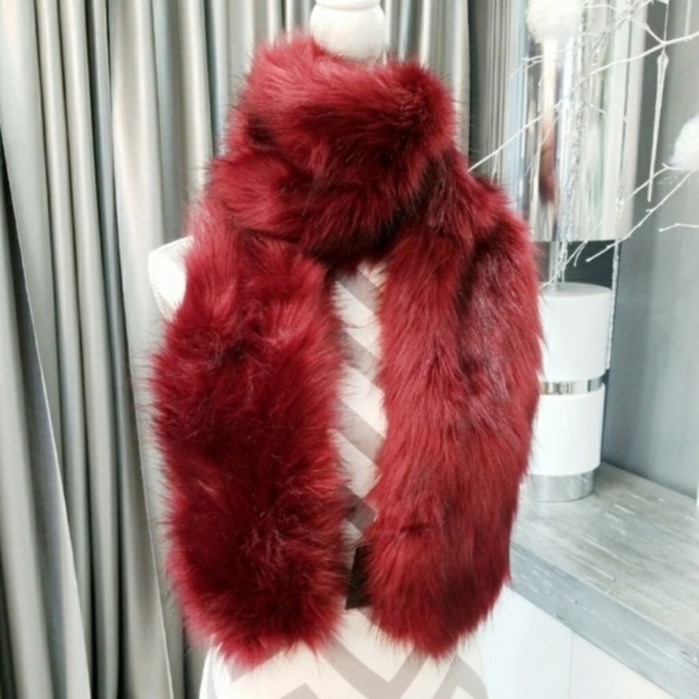 GLAM DOLLZ Burgundy Faux Fur Scarf - Picture 5 of 6